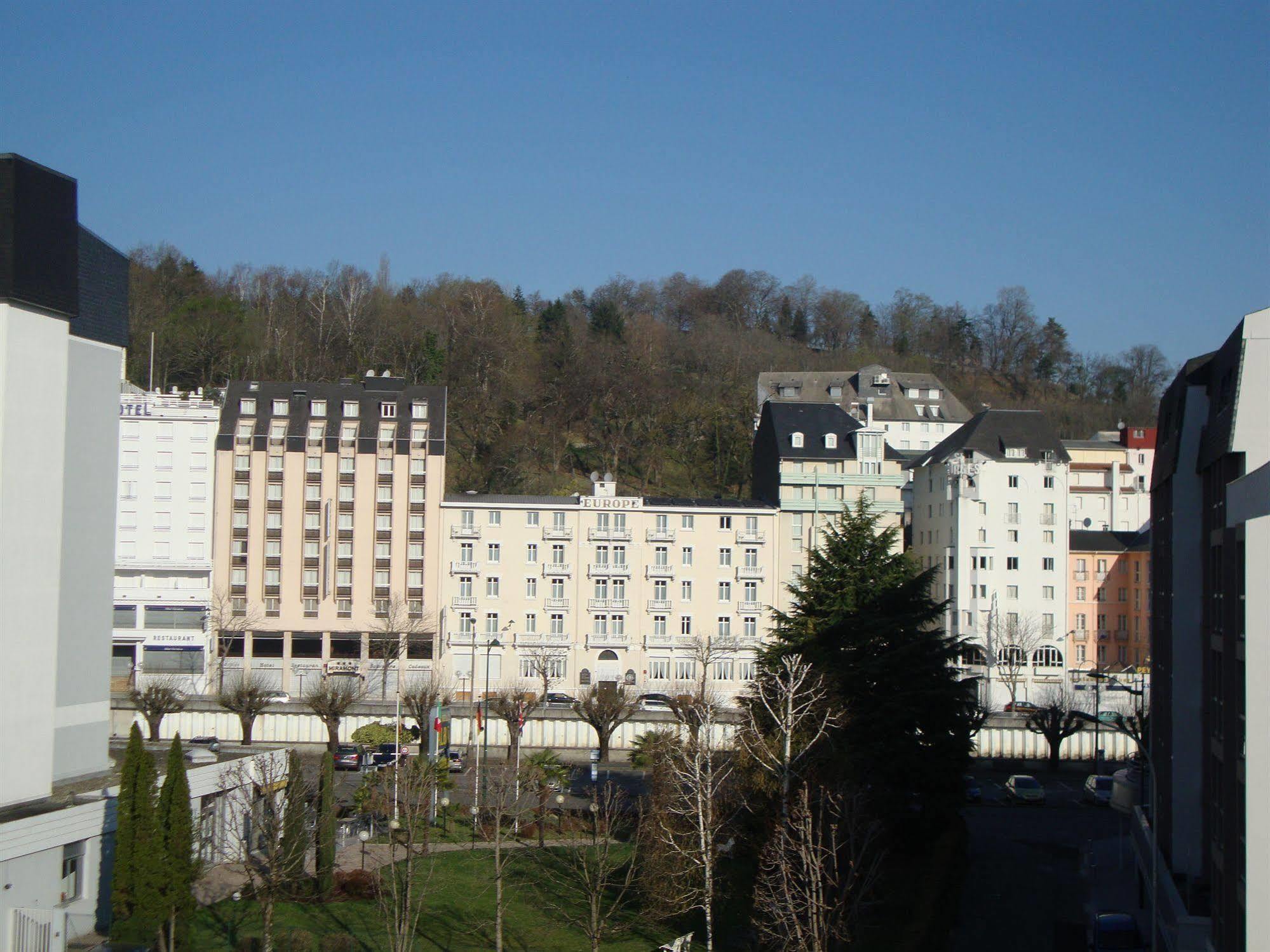 Hotel Au Petit Languedoc Lourdes Exterior photo